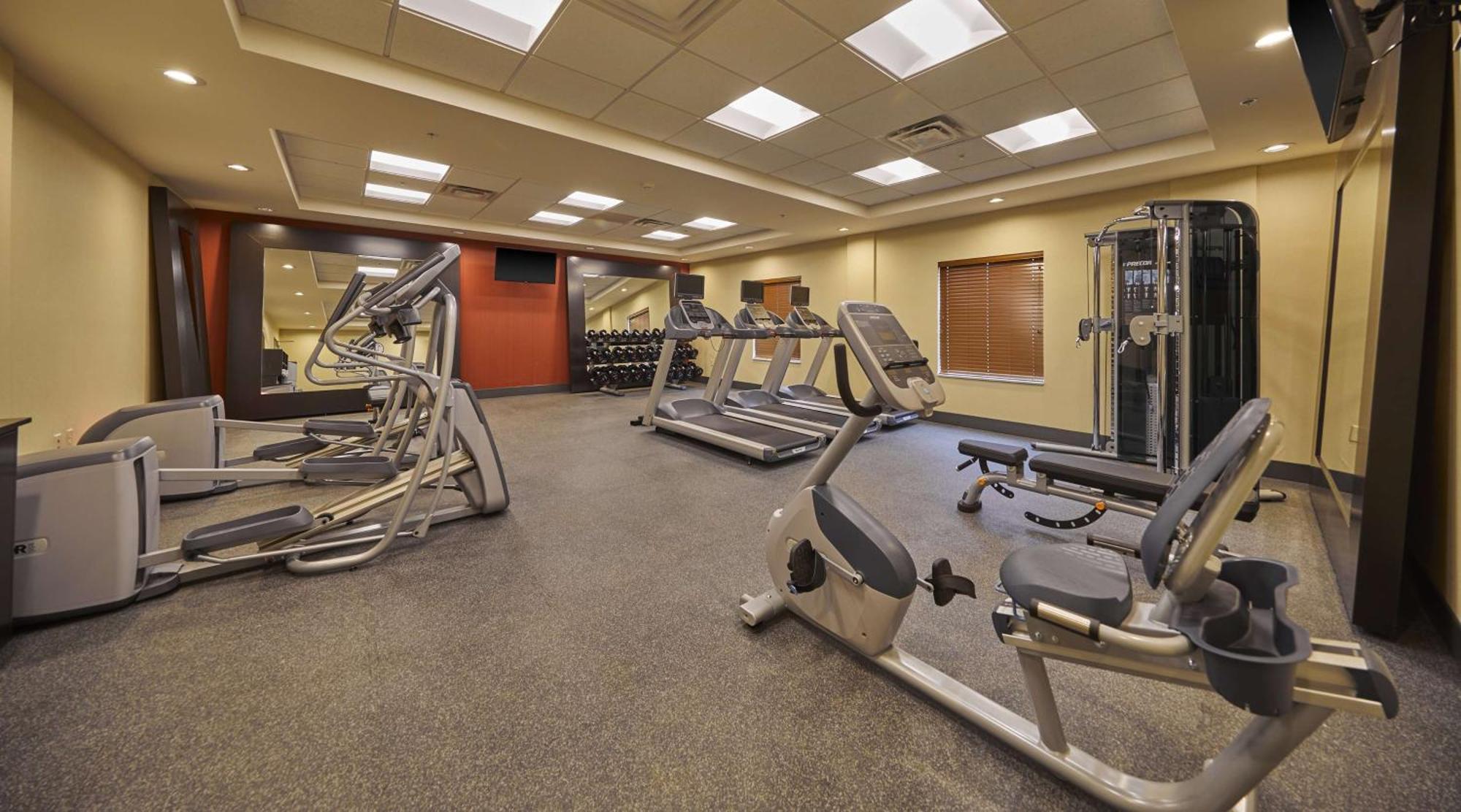Hampton Inn & Suites Roseburg Ngoại thất bức ảnh