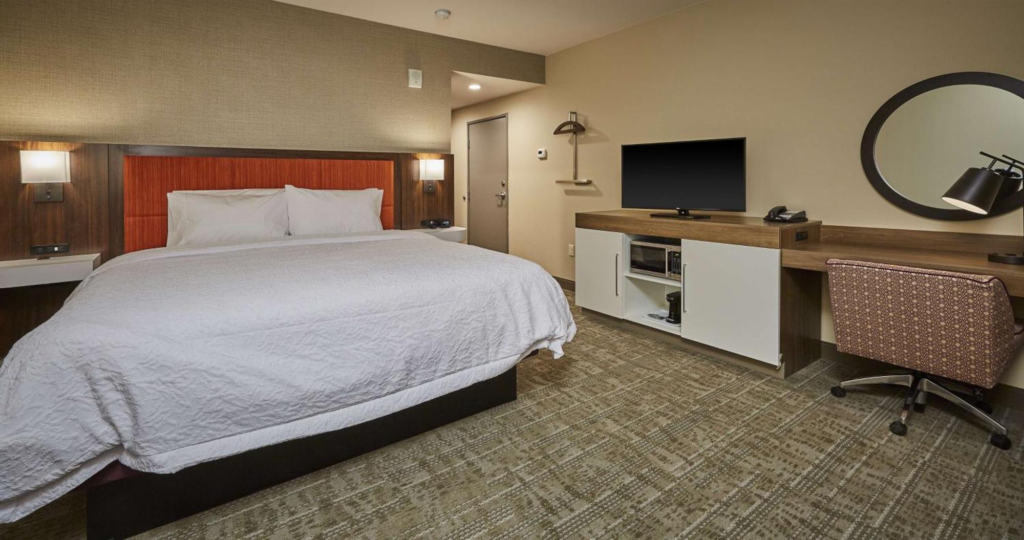 Hampton Inn & Suites Roseburg Ngoại thất bức ảnh